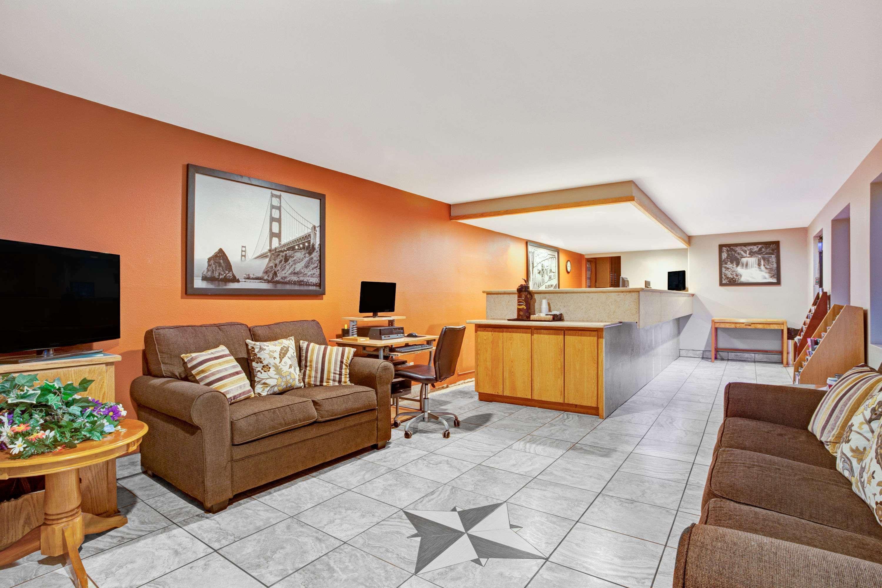 ซูเปอร์ 8 บาย วินด์แฮม อัลบานี Motel ภายนอก รูปภาพ