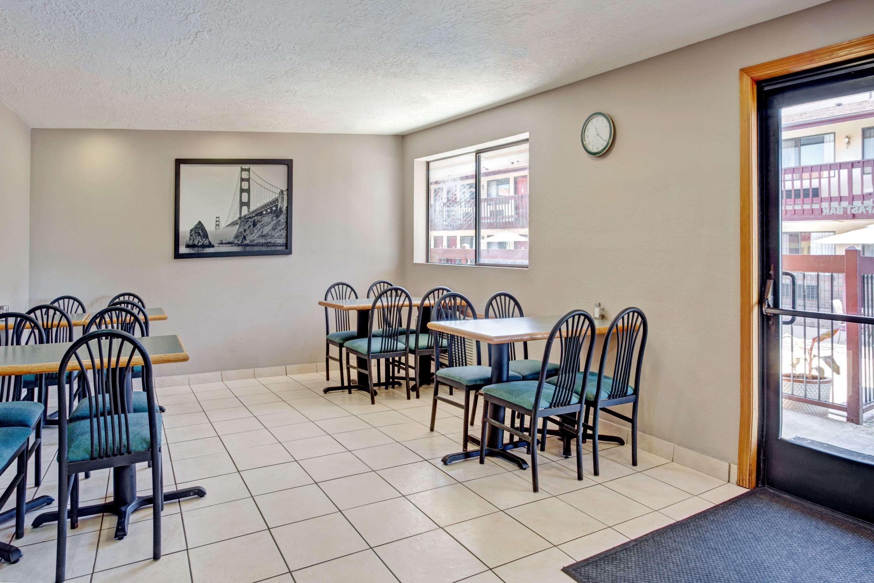 ซูเปอร์ 8 บาย วินด์แฮม อัลบานี Motel ภายนอก รูปภาพ